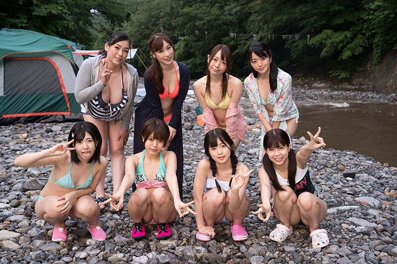 「『おばさんを興奮させてどうするの？』温泉旅館でヤりまくりSPECIAL 王様ゲームで勃起した青年チ○ポを押しつけられたおばさん妻は 嫌がりながらも本当はママ友に自慢したい」 VOL.2＋2作品【DANDY】