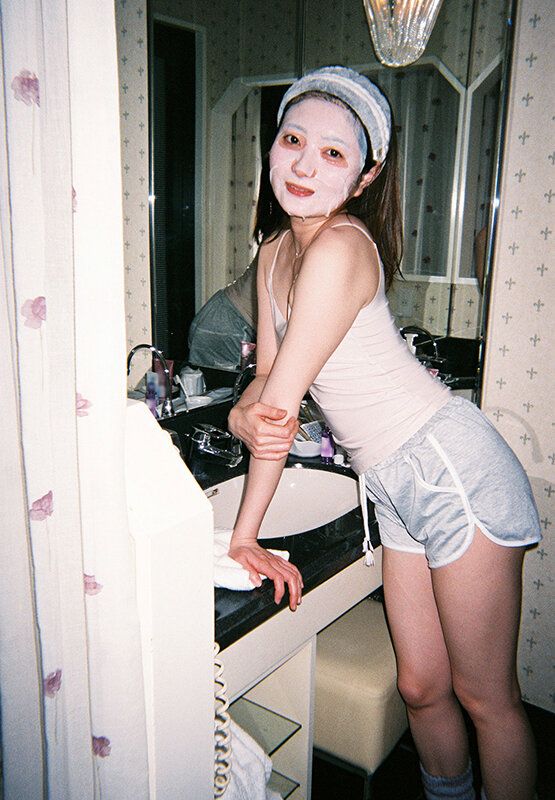 中城葵 金曜の夜、何度も中出しをした想い出を残したくて…ほんわか美人セフレちゃん中城葵と朝から晩まで精飲と中出しをした週末2日目の記録【夕焼けジェラシー】