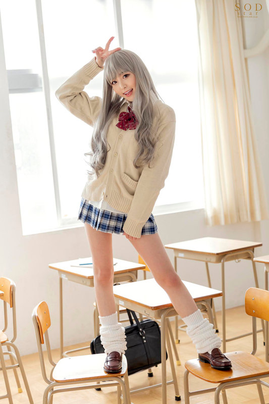 青空ひかり 陽ギャルだけど性知識ゼロでエロにウブな幼馴染（ほぼ処女）と、セックスの練習をすることになっちゃった僕。 青空ひかり【SODクリエイト】