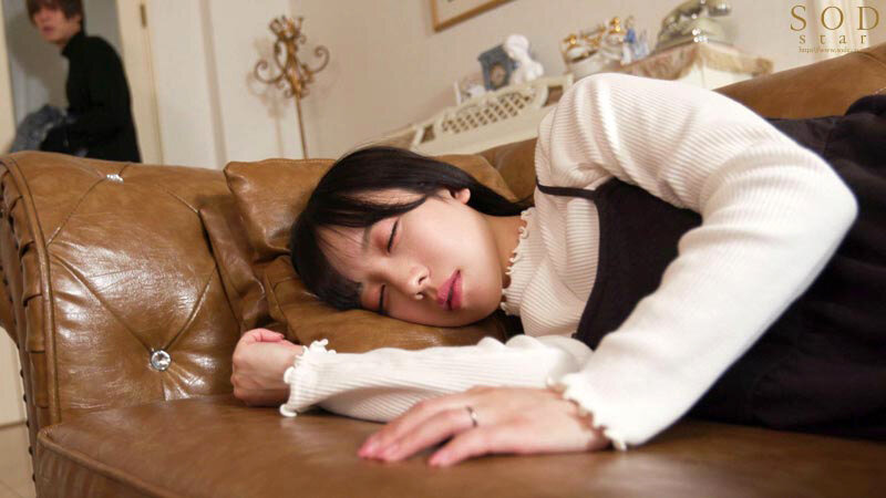 小湊よつ葉 旦那の連れ子に溜まり切った性の捌け口として性欲処理玩具にされました。あまりの絶倫勃起チ○ポに夫とするより感じてしまい… 小湊よつ葉【SODクリエイト】