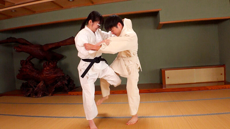 一般男女モニタリングAV 格闘技女子大生vsセクハラレ●プ魔［柔道/少林寺拳法/剣道］勝てば100万円！負けたら即ハメ中出し！ルール無用のセクハラ攻撃に立ち向かえ！白熱の真剣3本勝負！【ディープス】