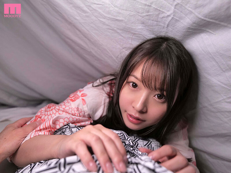 八木奈々 社内でイジメられてるハミゴ女子社員を優しさで釣って14発ハメる密着汗だく不倫温泉旅行 八木奈々【ムーディーズ】