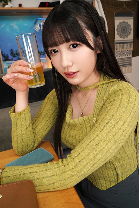 浦上ひのり 【VR】終電逃した美人女子大生が泥●してサークル仲間とドエロ全開で発情し何度も生チ〇ポを求める濃厚中出しセックス 浦上ひのり【8K】【P-BOX VR】