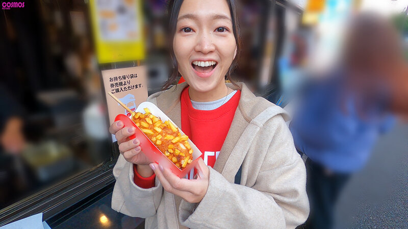 結婚して20年、平凡な生活を送る主婦。最近、年齢を重ねるごとに心が冷めていくのを感じる…もう一度だけ10代の頃のようにキスしただけでドキドキする燃えるようなSEXがしたい。一日限定彼氏と最初で最後の不貞中出しSEX りかさん（39歳） 中野区在住 子供:息子（18歳）【コスモス映像】