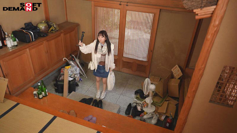 皆川らん 長身スレンダー美女が粘着オジサン達にかわりばんこでずーーっとイかされ続ける1日限りのワケあり合法共同生活 18歳絶頂開発 皆川らん【SODクリエイト】