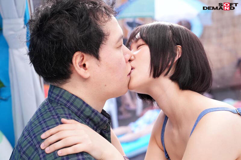 真夏の海水浴場で見つけたショートカットの似合う水着美少女が 童貞くんを赤面筆おろし のはずが…実は絶倫AV男優で失禁・痙攣お構いなし何度イっても止まらない激ピストンで無許可中出し！【SODクリエイト】