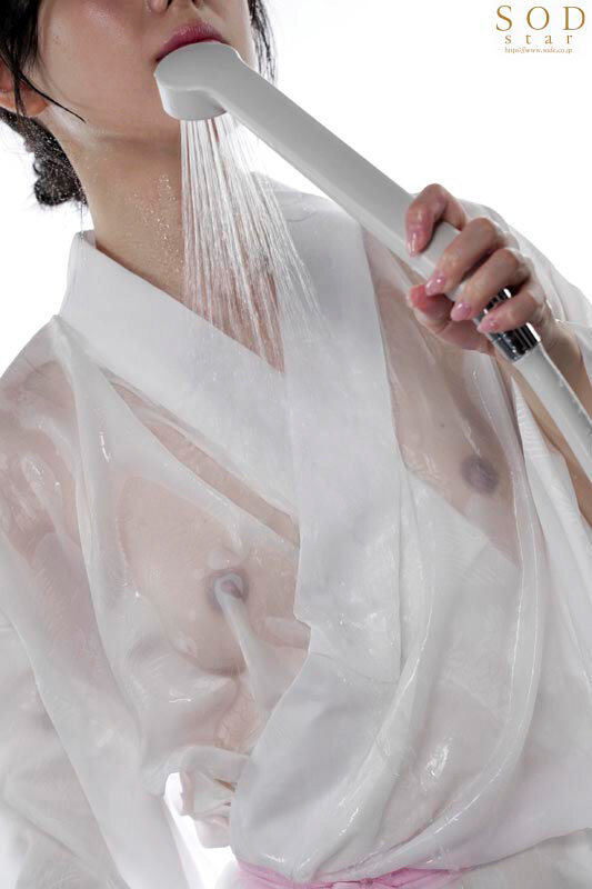 小湊よつ葉 温泉旅行中の単独客やカップル 夫婦の男性を誘惑 館内で寝取りセックスをくり返す淫乱美人な若女将 小湊よつ葉【SODクリエイト】