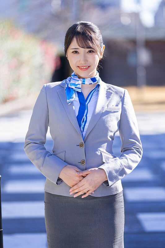 働く女AV出演ドキュメント 現役国際線キャビンアテンダント あすかさん（24歳）170cm高身長、Gカップ巨乳、デカ尻90cm、黒パンスト美脚―。マジックミラー便では口説けなかったハイスペックなCAが交渉の果てに最初で最後のAV DEBUT【ディープス】