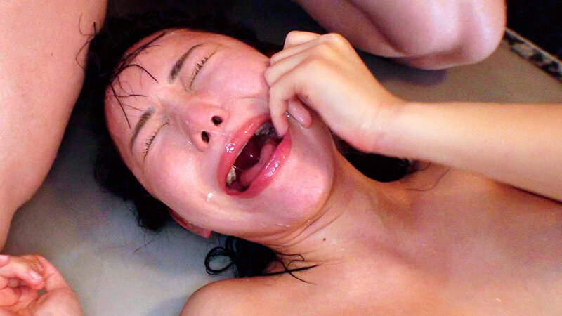 性癖ぶん曲がりの言いなりペット 命令されると穴奉仕しちゃうバチボコ願望ハンパない生中出し専用肉便器 ゆめ【毒宴会】