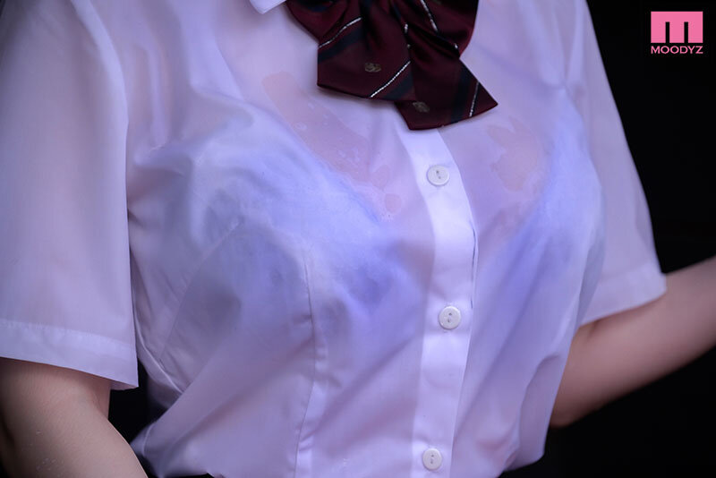 水卜さくら 突然の大雨…濡れ透けNTR いつもJ●彼女を送ってさよならする田舎の終着駅で知らない中年オヤジのチ●ポの虜になっているなんて… 水卜さくら【ムーディーズ】