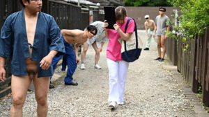 小鈴みかん 「村人全員、わたしが診ます！」男性過多の過疎村ナース・小鈴みかんの全員おち〇ぽヌキまくり派遣診療【FALENO TUBE】