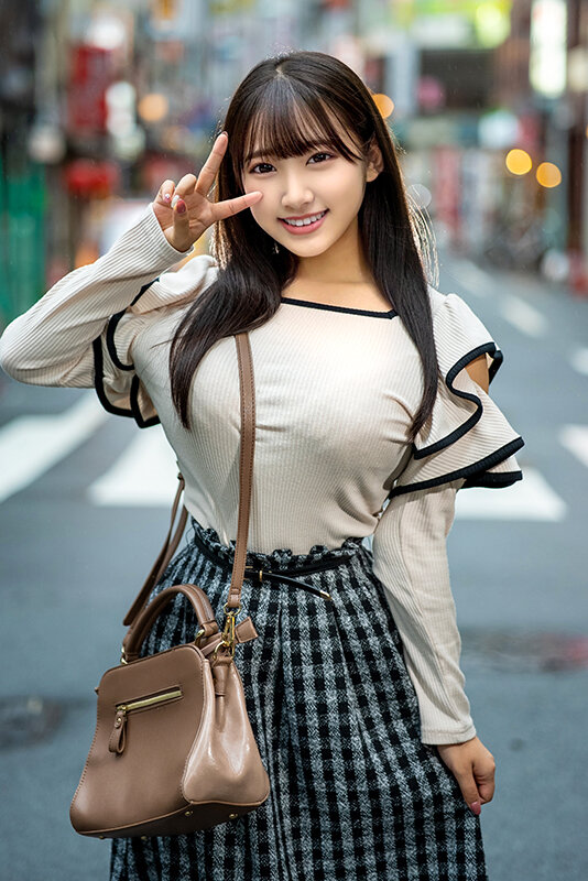 素人大学生【限定】はなちゃん22歳 100センチオーバーJカップ爆乳JD 激エロマシュマロボディにオイルを塗って極上マッサージ 最高の快感に昇天【HMN WORKS】