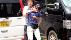 「配送ドライバー 無理やり引き込み非情性交-2-」【ハラスメント】