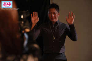 響蓮 秘密捜査官VS媚薬ストップマン 止まった時の中で媚薬性感開発、時間停止解除で訪れる感度300倍の蓄積快楽・20発中出しに堕ちるレン 響蓮【本中】