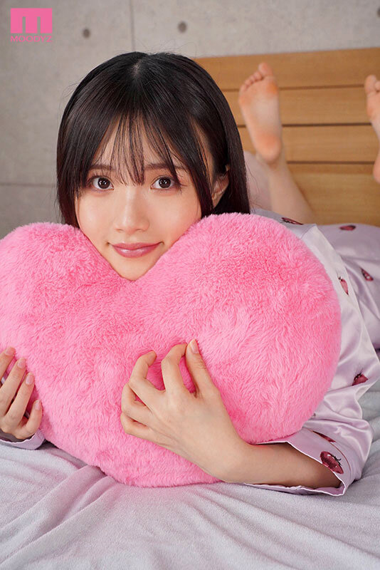 泉ももか 【VR】ももかと一緒におねんねしよ 添い寝特化アングル（初）＆夜●いアングルで透明感たっぷり美少女とはじめての同棲SEX 泉ももか初VR【ムーディーズ】