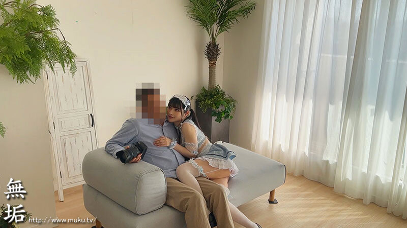 胡桃さくら オジサンを挑発する 清楚系ド変態地下アイドル 秘密のコスプレ痴女パコ 精液搾り取る中出し＆コスプレSEXでガチ肉便器化ドマゾ娘。 胡桃さくら【無垢】