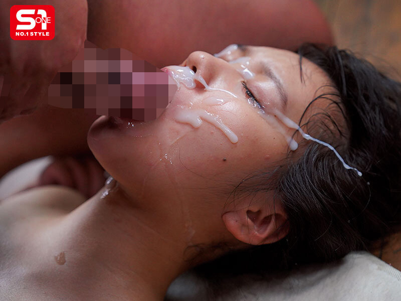 小野六花・楓カレン・未歩なな 顔射は可愛いければ可愛いほど興奮できる 絶世美女60名に合計101発の大量顔射ベスト【エスワン ナンバーワンスタイル】