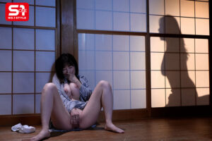 奥田咲 結婚から30年経っても毎夜お母さんを抱く猿並み父さんの絶倫チ●ポに発情し始めた僕の嫁 奥田咲【エスワン ナンバーワンスタイル】