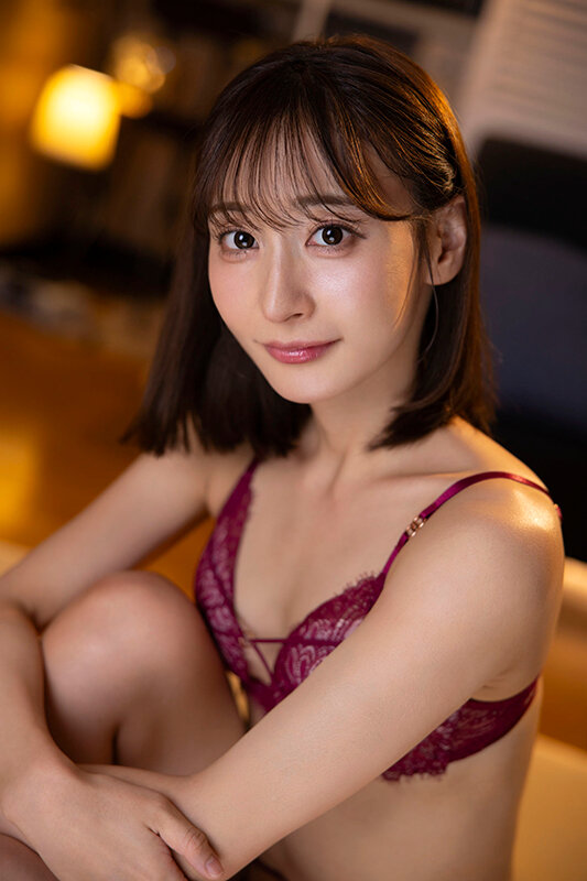 足立友梨 【VR】天井特化アングルVR ～これが僕と兄嫁の秘密～ 足立友梨【ケイ・エム・プロデュース】