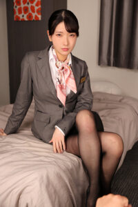 宮西ひかる 【VR】【8K】罵倒上司仕事でミスをしまくる僕にドS女上司が激怒！追撃睨まれ足コキだけではおさまらず…宮西ひかる【VRパラダイス】