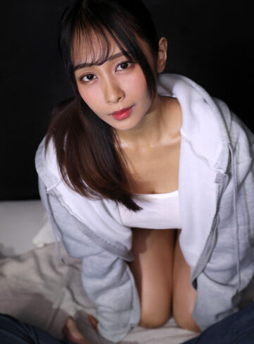 逢見リカ 【VR】【8K】隣の部屋に住むバツイチの巨乳美人に勝手に忍び込まれ夜●いされて… 逢見リカ【さぼてんVR】