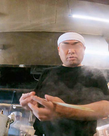 渚恋生 ラーメン屋唯一の女バイト、汗だくガテン系店員の性欲発散を担うセクハラOK娘。 渚恋生【SODクリエイト】