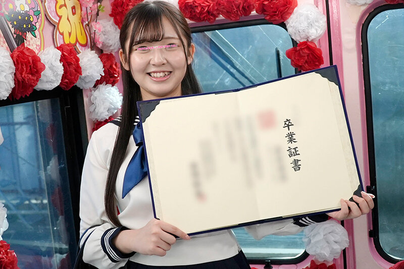 街中ゲリラナンパMM便15周年！顔出し解禁！3分前まで女子○校生！～2024年～卒業式直後に初めての素股編 総勢20人全員SEXスペシャル！マジックミラー便 ギンギンに勃起したち○ぽを赤面まんコキ！恥じらいながらも濡れてしまった10代うぶオマ○コにヌルっと挿入で激イキ…【ディープス】