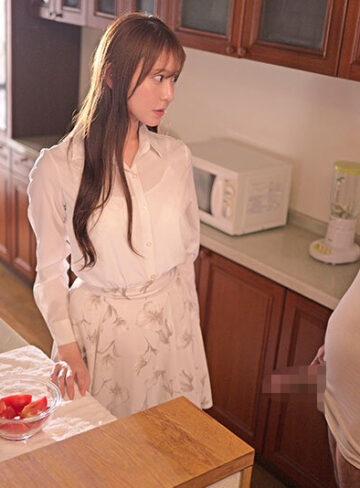 楓ふうあ ボケたお義父さんは性欲旺盛でお母さんと間違えたふりして立派なデカチンを見せつけてきて… 楓ふうあ【エスワン ナンバーワンスタイル】