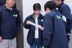 小湊よつ葉 激務な報道局で働くボクが欲求不満な美人ディレクターを刺激したらエロスイッチを入れてしまい何度も誘惑されて…シャワーも浴びずに編集所に籠って汗だくセックスに明け暮れた 小湊よつ葉【SODクリエイト】