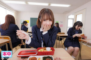 松本いちか・水瀬りた・音羽美鈴 【VR】席替えVR 男は僕ひとりだけのクラスであの子もこの子も僕の隣の席をねらってる！？ 松本いちか【本中】