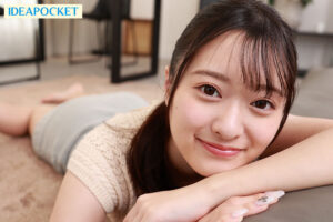 花守夏歩 【VR】愛らしさ全開美少女 花守夏歩 愛嬌抜群でスケベな彼女とガチ恋超接近密着 FIRST 8K VR【アイデアポケット】