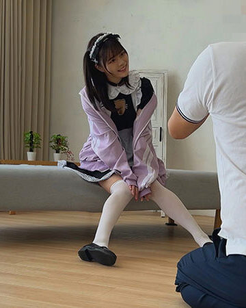 奏音かのん オジサンに没頭する発情コスプレアイドル 個撮で誘惑してくる小悪魔 痴女イキまくりオフパコ4SEX 専属 奏音かのん【無垢】