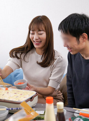 素人妻が一般大学生の自宅にコンドーム1つ渡され一泊一度のゴム姦では満足できず宿泊中2度もガチ中出しを許してしまう騎乗位で嬉ションを撒き散らす敏感妻 じゅんさん33歳【コスモス映像】