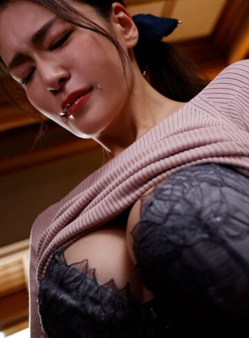 橘メアリー 愛する夫の為に、身代わり週末肉便器。 超絶倫極悪オヤジに、孕むまで何度も中出しされ続けて…。 橘メアリー【マドンナ】