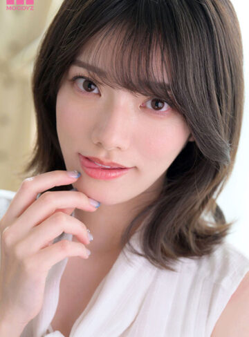 宮下玲奈 【VR】【ベロキス顔面特化VR】久しぶりに会った従姉妹の玲奈ちゃんがビビるほど大人っぽく綺麗で圧倒されたが、 お酒が入ったらまさかのキス魔。バグった距離感で僕を襲い最高顔面ビジュに見つめられながらイカされた幸せ射精！ 宮下玲奈【ムーディーズ】