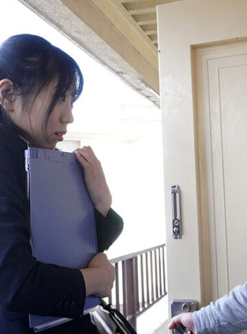 百田光稀（百田光希） 「君の綺麗なオッパイをザーメンや唾液でベトベトにしてあげるね」隣のゴミ部屋に監禁された爆乳OLは異常性欲オヤジの精液ぶっかけ種付けレ×プで汚されてイク… 百田光稀【ムーディーズ】