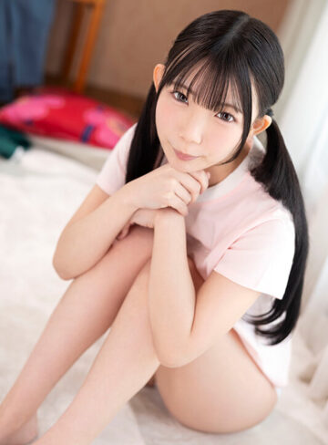 【VR】幼くて、愛嬌いっぱいの近所の女の子に懐かれて…小ぶりでツルツルの無毛マ〇コにしつこく精液を搾り取られてしまいました。【KMPVR-彩-】