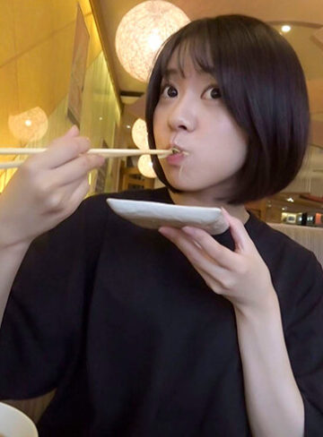 赤名いと 駐車場で見つけた無毛つるぺたニートチョロまん家出娘 赤名いと【First Star】