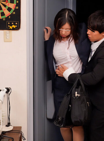 女上司のワイシャツ姿に我慢できずにおかわりファック！美人だけど厳しくて口うるさい女上司と飲んでいたら…。泥●した女上司と酔った勢いで最後まで【Hunter】